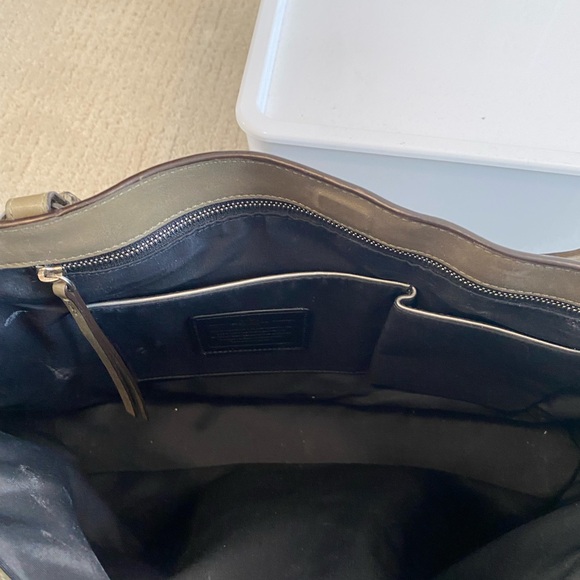 Coach Olive Leather Shoulder Bag - Picture 10 of 11